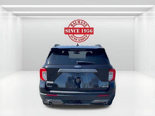 Agate Black Metallic 2023 Ford Explorer XLT