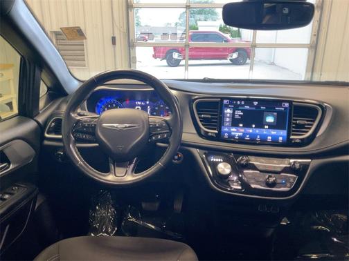 2021 Chrysler Pacifica Touring