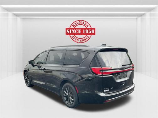2021 Chrysler Pacifica Touring