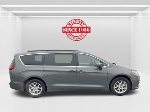 2022 Chrysler Pacifica Touring-L