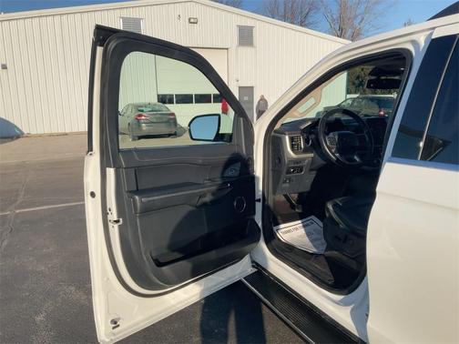 2023 Ford Expedition XLT