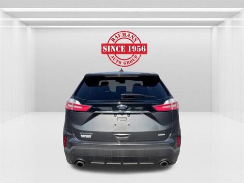 2020 Ford Edge SE
