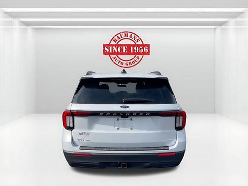 White Metallic 2026 Ford Explorer Active