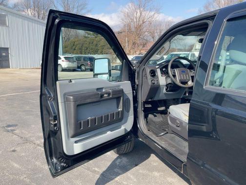 Tuxedo Black Metallic 2015 Ford F-250 XL