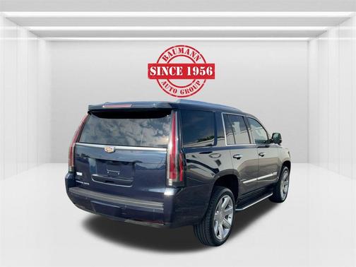 2017 Cadillac Escalade Luxury