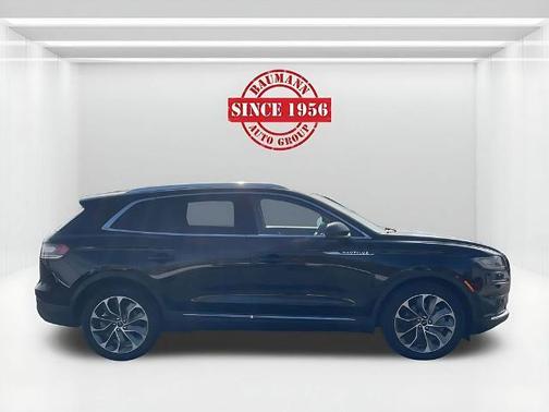 Infinite Black Metallic 2022 Lincoln Nautilus Reserve