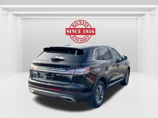 2022 Lincoln Nautilus Standard