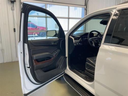2017 GMC Yukon XL SLT