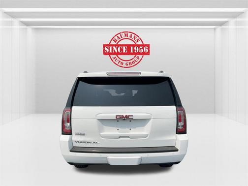 2017 GMC Yukon XL SLT