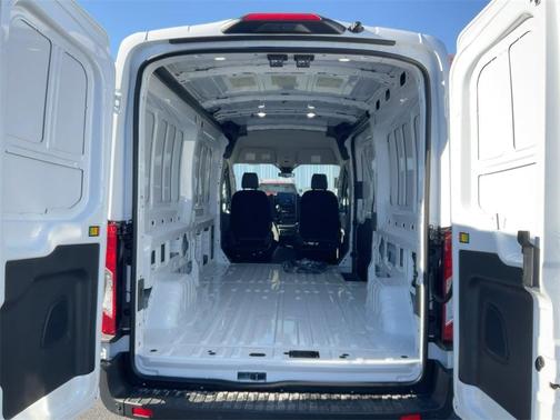 2026 Ford Transit-250 148 WB Medium Roof Cargo
