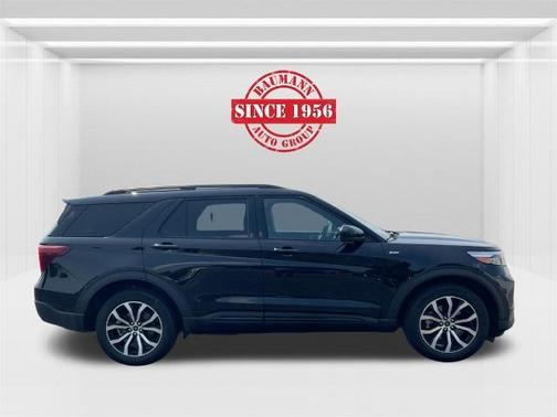 2022 Ford Explorer ST-Line