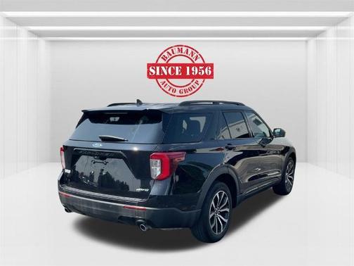 2022 Ford Explorer ST-Line