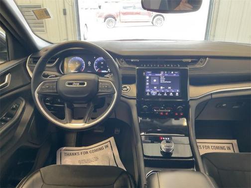 2024 Jeep Grand Cherokee L Laredo