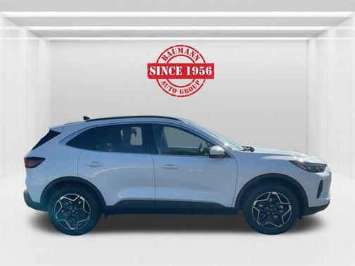 2026 Ford Escape Platinum