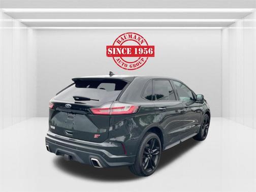 2022 Ford Edge ST