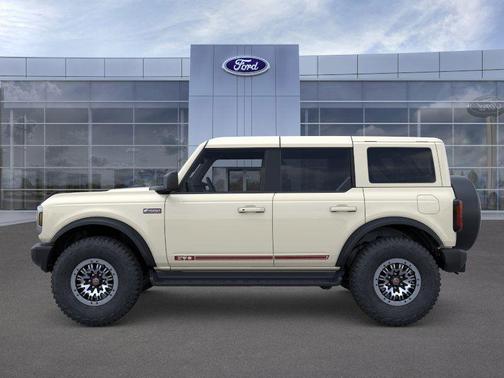 Wimbledon White 2026 Ford Bronco Outer Banks