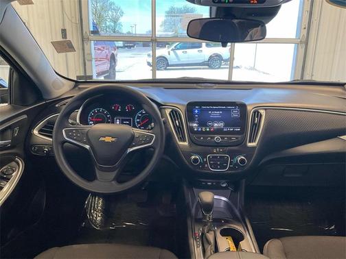 2025 Chevrolet Malibu LT