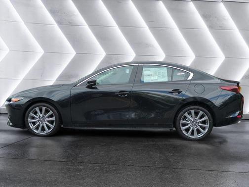 2024 Mazda Mazda3 FWD w/Preferred Package