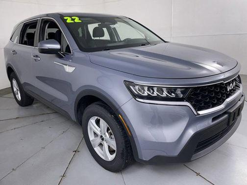 2022 Kia Sorento LX