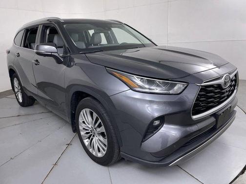 2024 Toyota Highlander Platinum