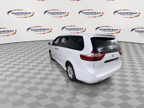 2018 Toyota Sienna SE
