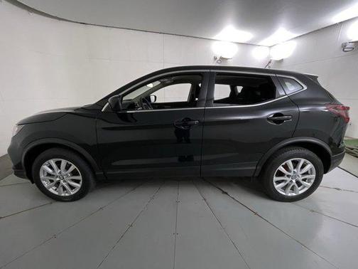 2022 Nissan Rogue Sport S
