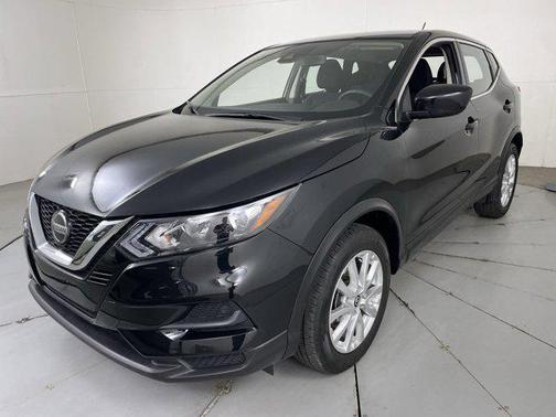2022 Nissan Rogue Sport S