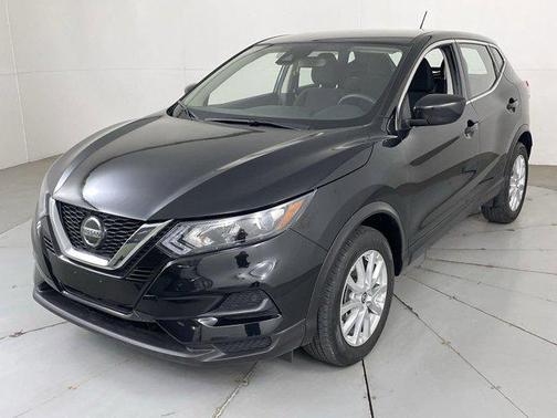 2022 Nissan Rogue Sport S