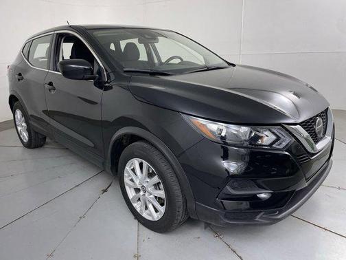 2022 Nissan Rogue Sport S