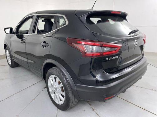 2022 Nissan Rogue Sport S