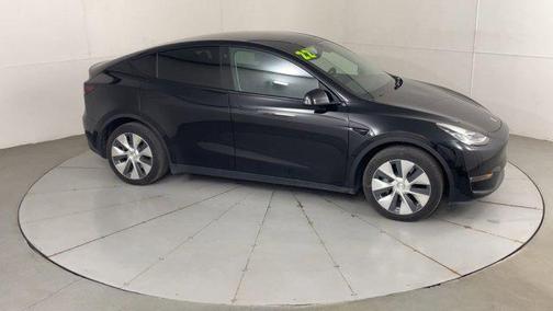 2022 Tesla Model Y Long Range Dual Motor All-Wheel Drive