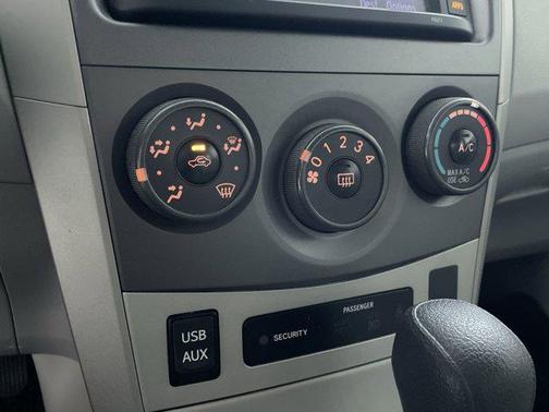 2012 Toyota Corolla LE