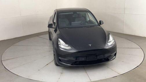 2022 Tesla Model Y Long Range Dual Motor All-Wheel Drive