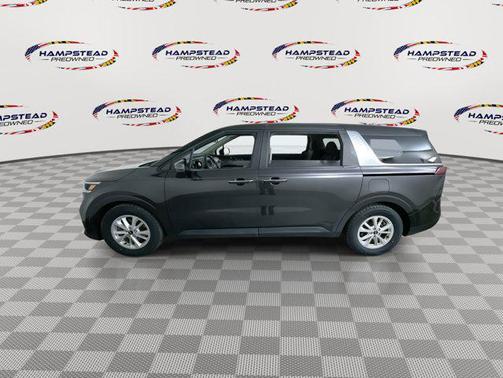 2022 Kia Carnival LX