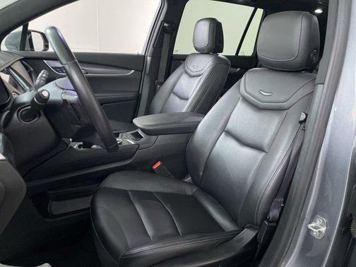 2021 Cadillac XT6 Luxury AWD