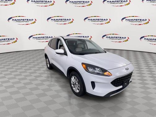 OXFORD WHITE 2021 Ford Escape SE