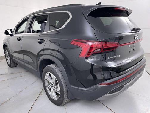 2022 Hyundai SANTA FE SE