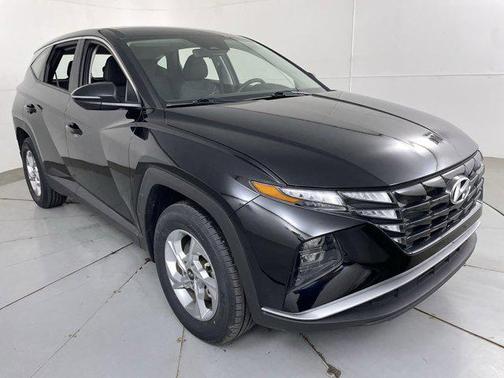 2022 Hyundai TUCSON SE