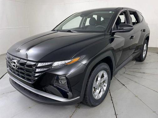 2022 Hyundai TUCSON SE