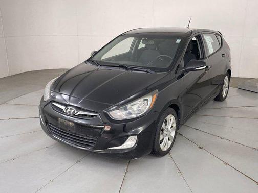2013 Hyundai Accent SE