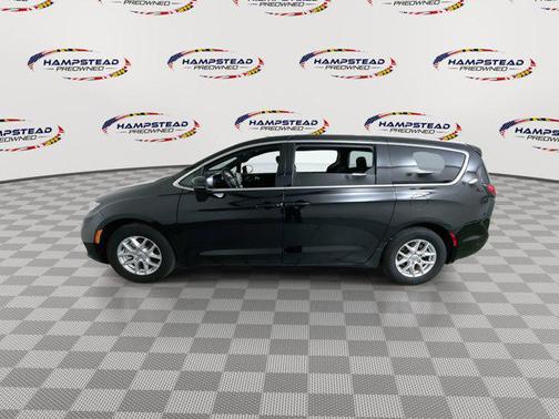 2024 Chrysler Pacifica Touring