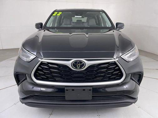 2022 Toyota Highlander L