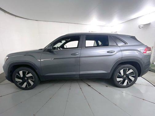 2024 Volkswagen Atlas Cross Sport 2.0T SE w/Technology 4MOTION