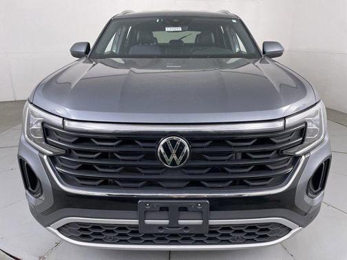 2024 Volkswagen Atlas Cross Sport 2.0T SE w/Technology 4MOTION