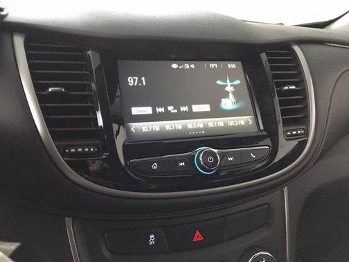 Mosaic Black Metallic 2017 Chevrolet Trax LS