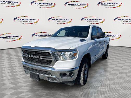 Bright White Clearcoat 2023 RAM 1500 Big Horn/Lone Star