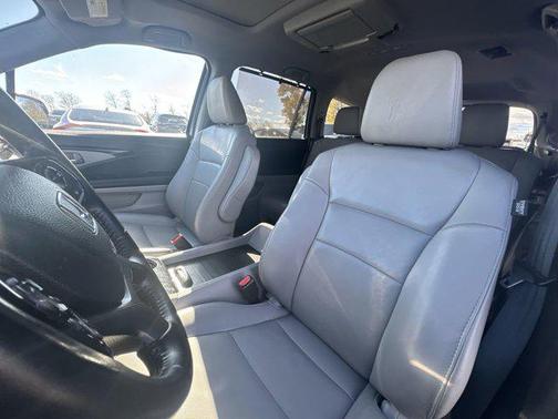 2019 Honda Pilot Touring 8-Passenger