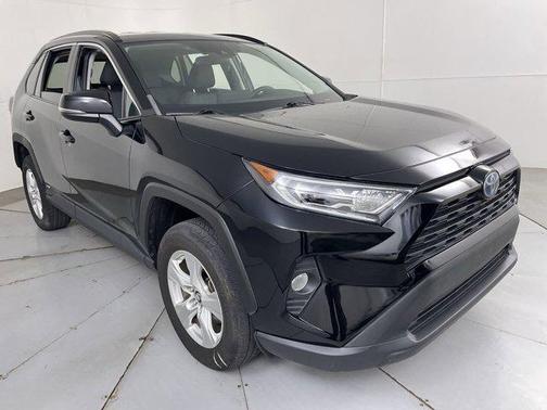 2020 Toyota RAV4 Hybrid XLE