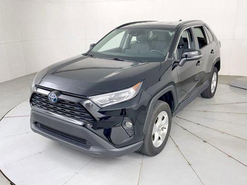 2020 Toyota RAV4 Hybrid XLE