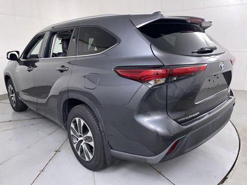 2020 Toyota Highlander Hybrid XLE